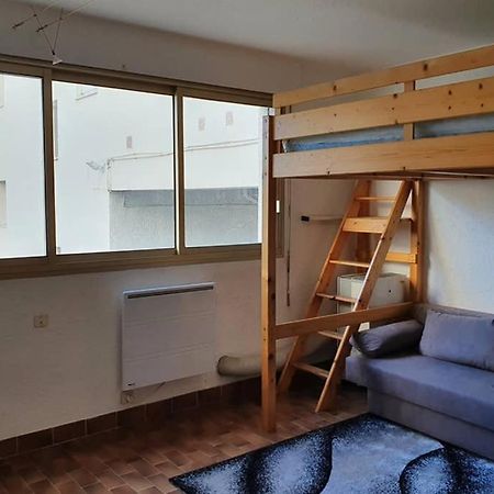 Studio Cabines 6 Couchages 150 M De La Plage Et A Quelques Secondes Des Commerces Wifi Gratuit Ла Гранде-Моте Екстериор снимка
