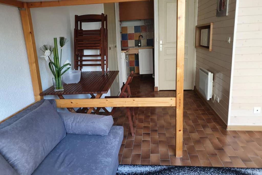 Studio Cabines 6 Couchages 150 M De La Plage Et A Quelques Secondes Des Commerces Wifi Gratuit Ла Гранде-Моте Екстериор снимка